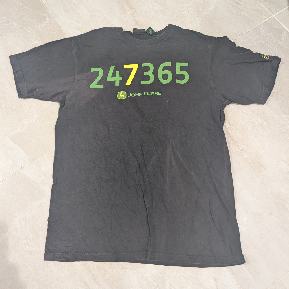 John Deere Black T-Shirt for Men Pre Owned